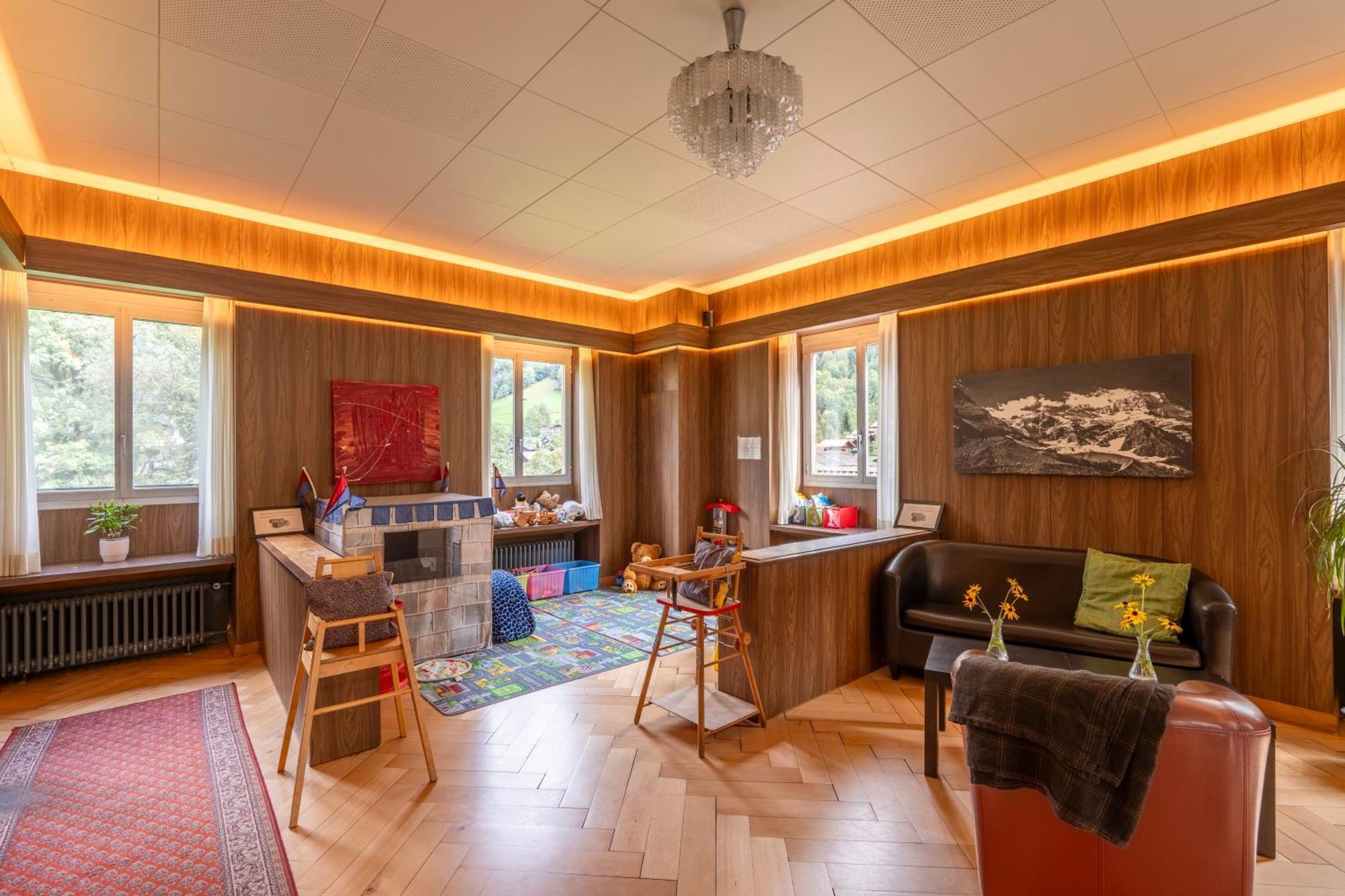 Hotel Staubbach Лаутербрунен Екстериор снимка