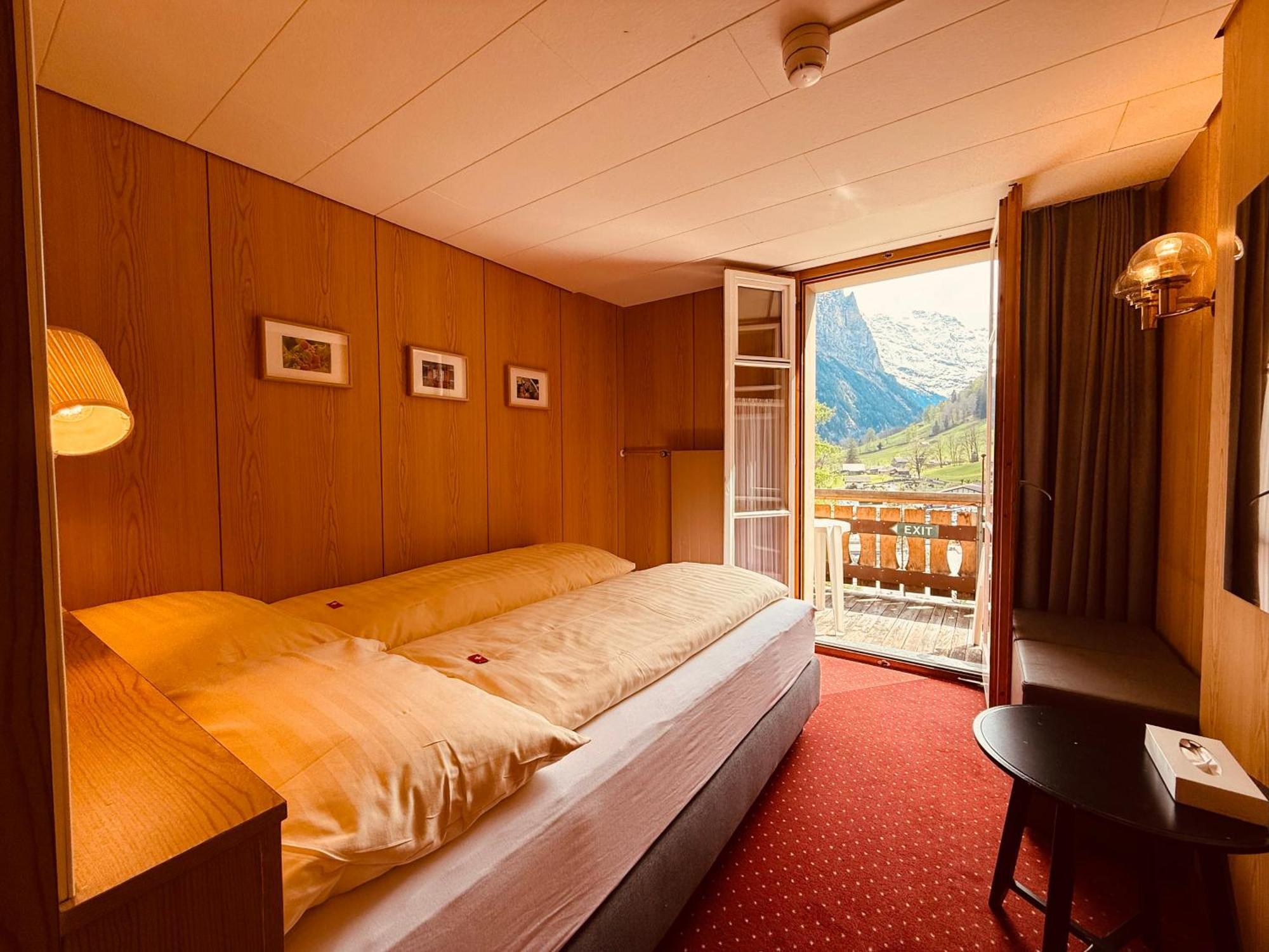 Hotel Staubbach Лаутербрунен Екстериор снимка